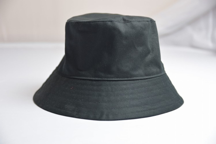 czarby-bucket-hat-tło.jpg