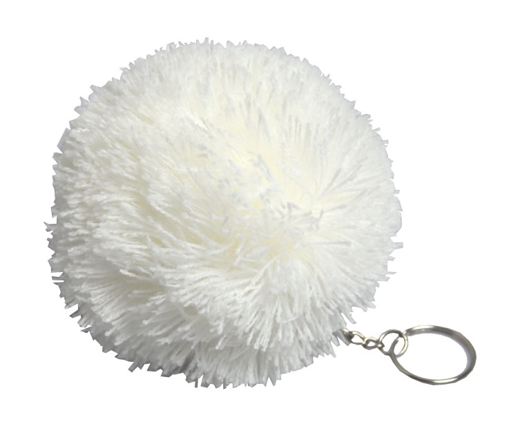 biały-brelok-pompon.jpg